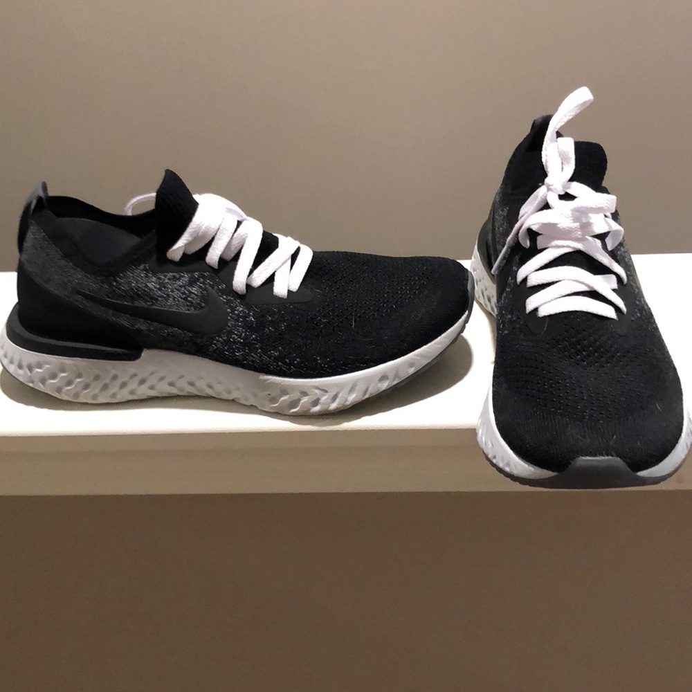 Nike react